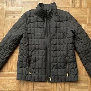 Like new JCrew lightweight puffer jacket in olive green